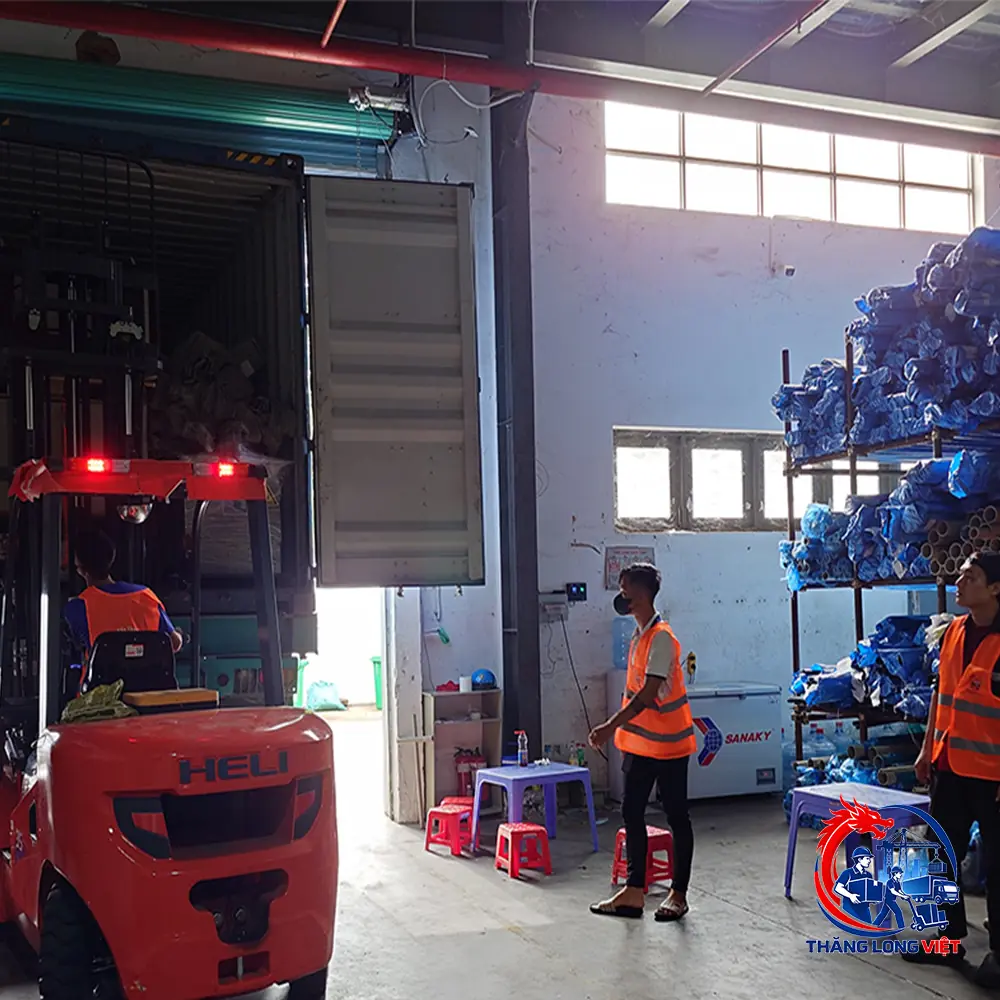 Dịch vụ bốc xếp h&agrave;ng h&oacute;a tiết kiệm chi ph&iacute; Thăng Long Việt