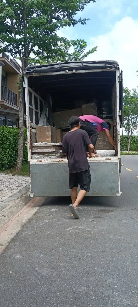 Dịch vụ bốc xếp xe tải H&oacute;c M&ocirc;n