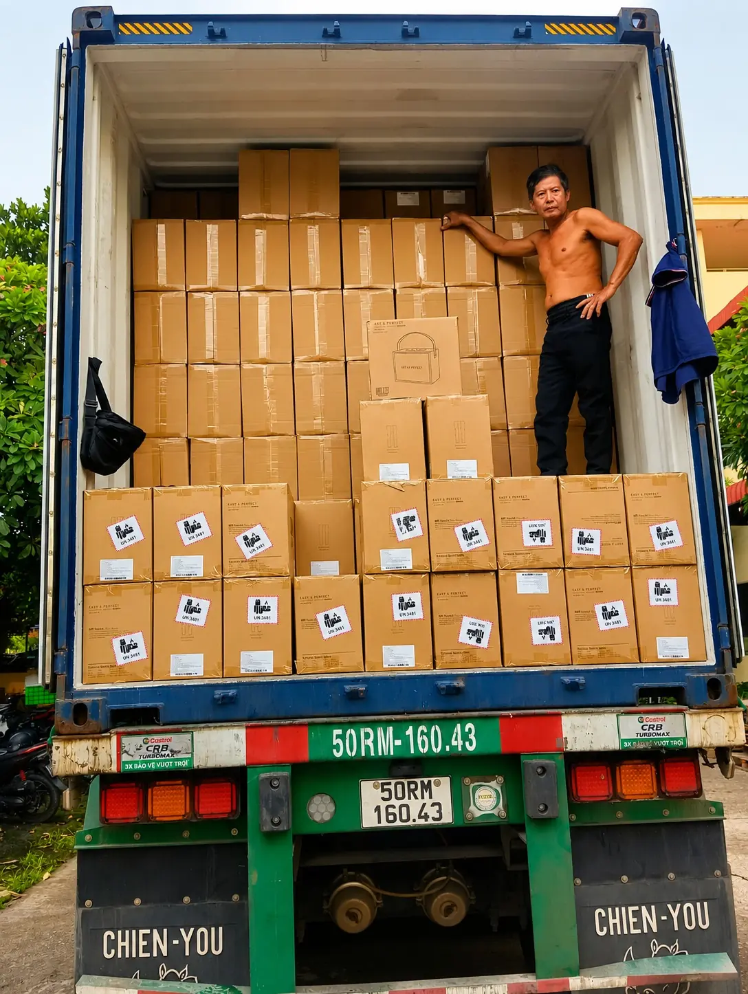 Bốc xếp container chuy&ecirc;n nghiệp